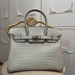 Elegant White Crocodile-Embossed Handbag